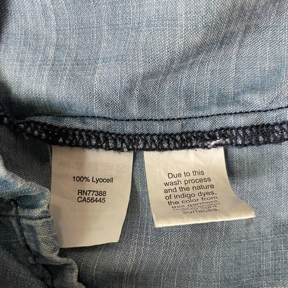 Madewell Chambray Mini with Rear Zipper Detail - Picture 8 of 10